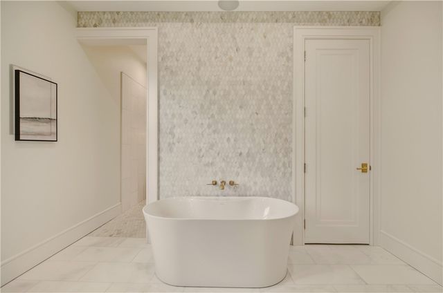 27 Marcello Drive, Jamestown, RI 02835