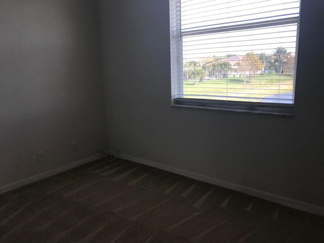 6292 Shadow Tree Lane, Lake Worth, FL 33463