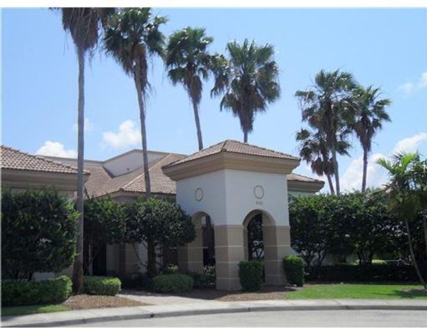 6292 Shadow Tree Lane, Lake Worth, FL 33463