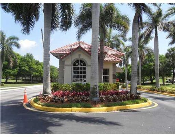 6292 Shadow Tree Lane, Lake Worth, FL 33463