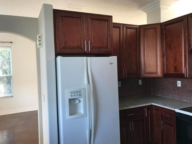 6292 Shadow Tree Lane, Lake Worth, FL 33463