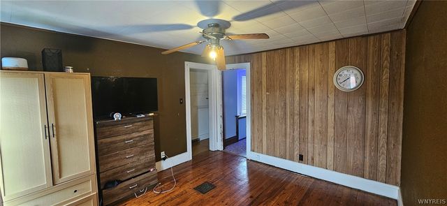 2906 Pine Avenue, Niagara Falls, NY 14301