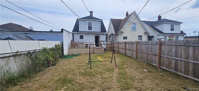 2906 Pine Avenue, Niagara Falls, NY 14301