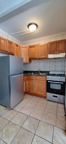 4764 N Virginia Avenue 212, Chicago, IL 60625