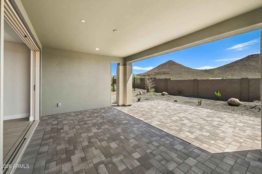 12987 W EAGLE FEATHER Road, Peoria, AZ 85383 — photo 5