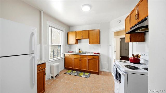 832 Calhoun Avenue, Bronx, NY 10465
