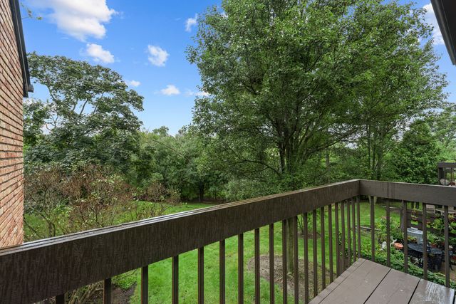 1935 Mission Hills Lane, Northbrook, IL 60062