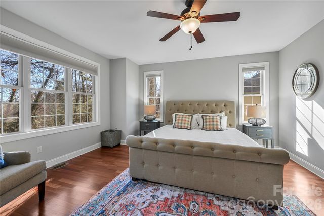 43 S Kuykendall Court, Hendersonville, NC 28739