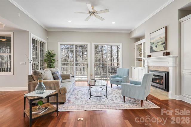 43 S Kuykendall Court, Hendersonville, NC 28739