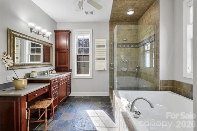 43 S Kuykendall Court, Hendersonville, NC 28739