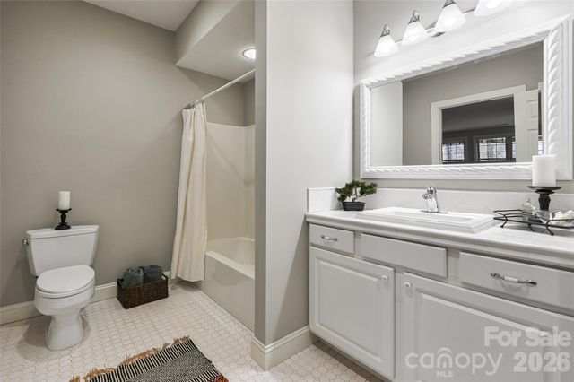 43 S Kuykendall Court, Hendersonville, NC 28739