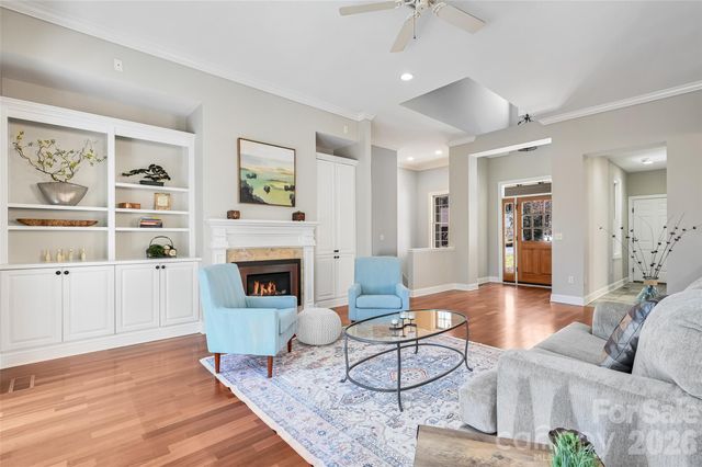 43 S Kuykendall Court, Hendersonville, NC 28739