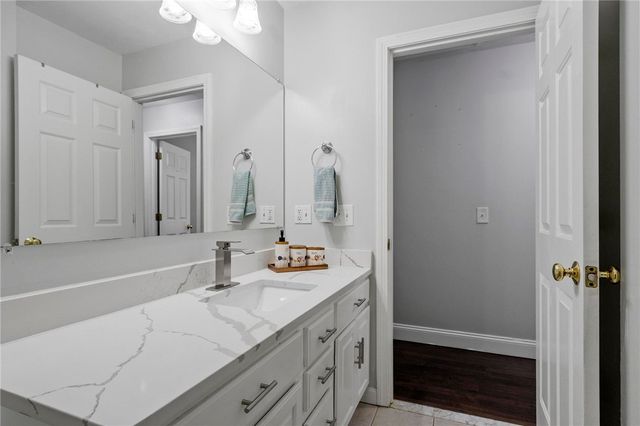 22 Columbia Avenue, Fitchburg, MA 01420