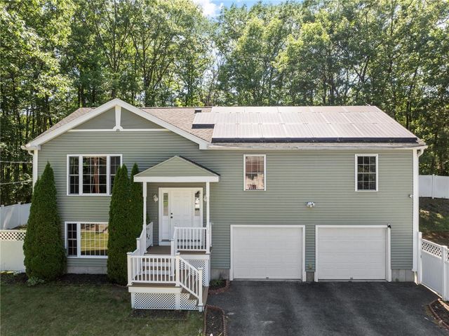 22 Columbia Avenue, Fitchburg, MA 01420