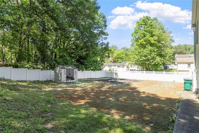 22 Columbia Avenue, Fitchburg, MA 01420