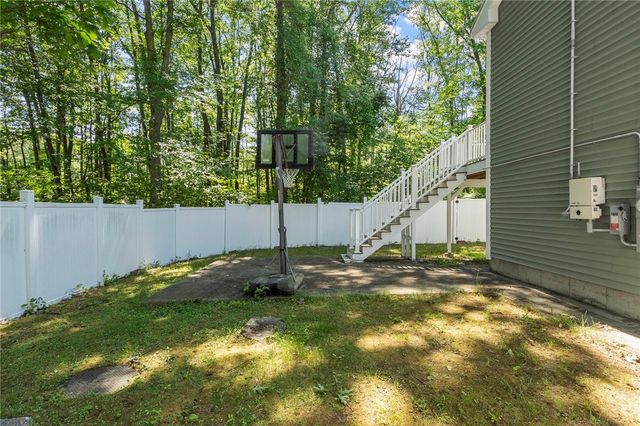 22 Columbia Avenue, Fitchburg, MA 01420