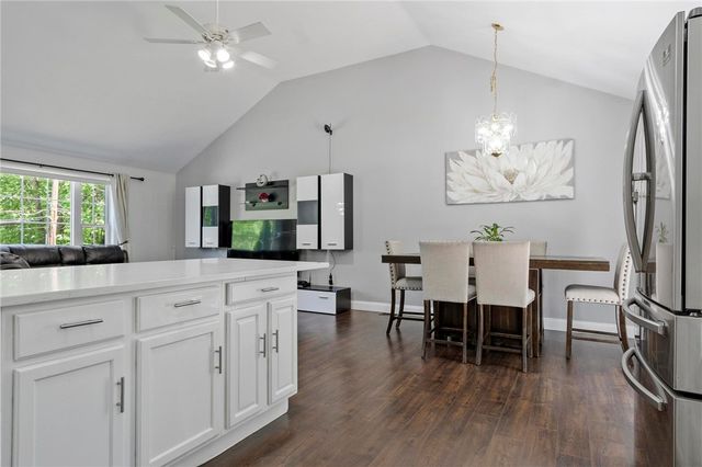 22 Columbia Avenue, Fitchburg, MA 01420