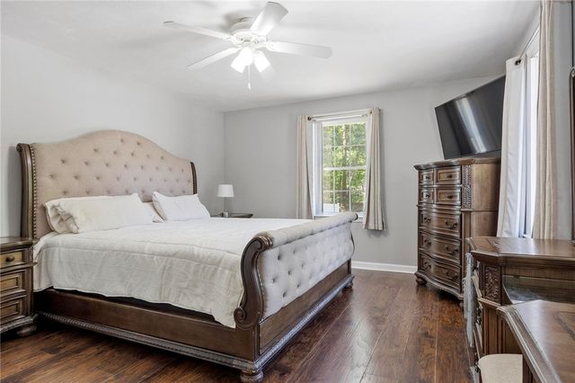 22 Columbia Avenue, Fitchburg, MA 01420