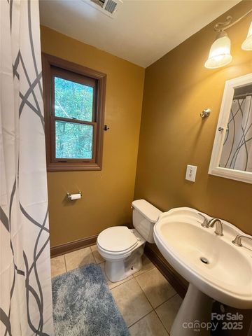 5685 Pine Ridge Drive, Connelly Springs, NC 28612