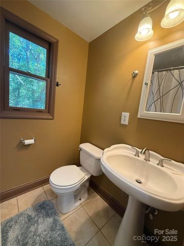 5685 Pine Ridge Drive, Connelly Springs, NC 28612