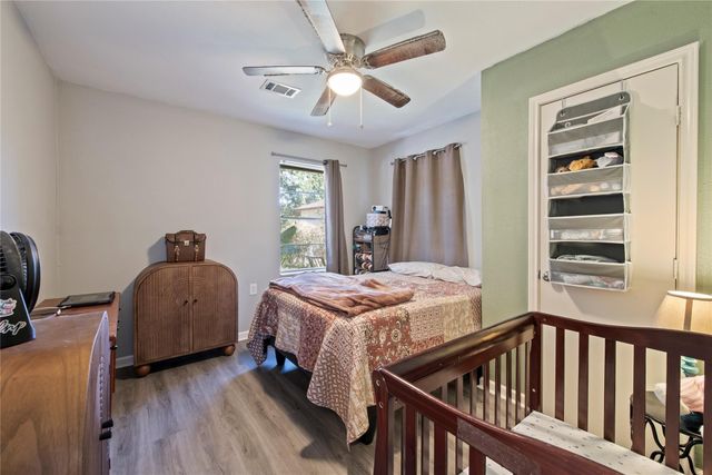 8010 Meadowbrook Drive, Hitchcock, TX 77563