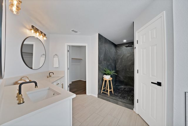 717 Ridgehill Drive, Burleson, TX 76028