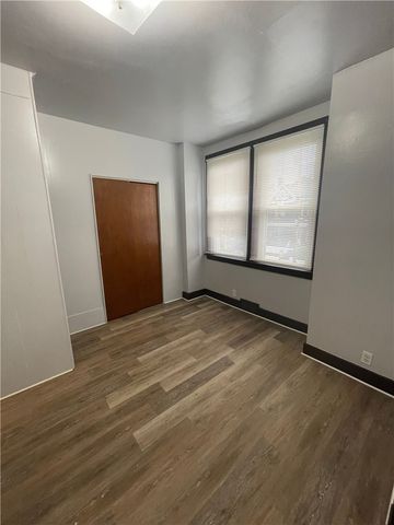 1600 Mcclure St, Homestead, PA 15120