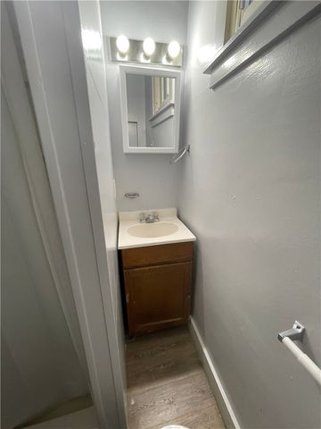 1600 Mcclure St, Homestead, PA 15120