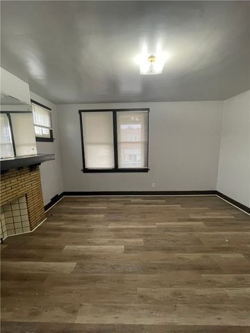 1600 Mcclure St, Homestead, PA 15120