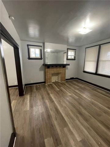 1600 Mcclure St, Homestead, PA 15120