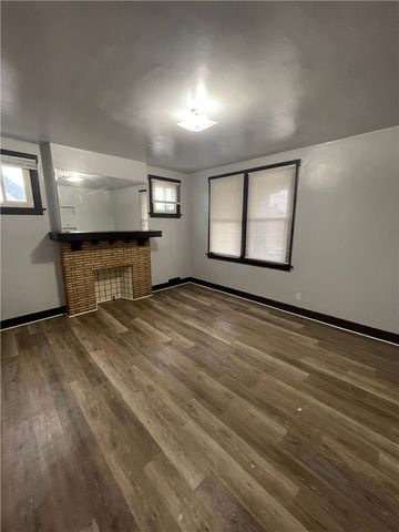 1600 Mcclure St, Homestead, PA 15120