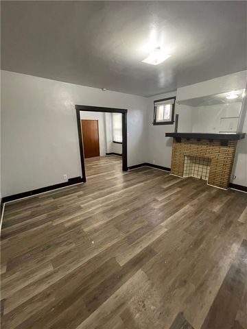 1600 Mcclure St, Homestead, PA 15120