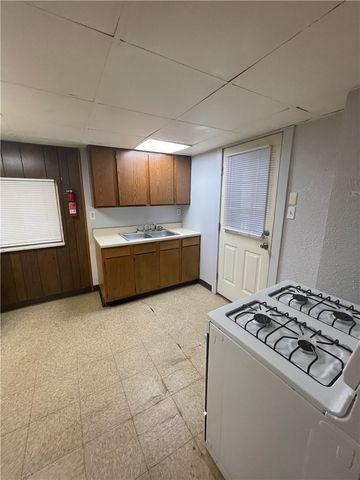 1600 Mcclure St, Homestead, PA 15120