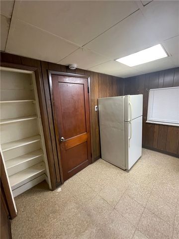 1600 Mcclure St, Homestead, PA 15120