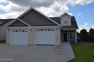 2208 Chavis Drive B, Greenville, NC 27858