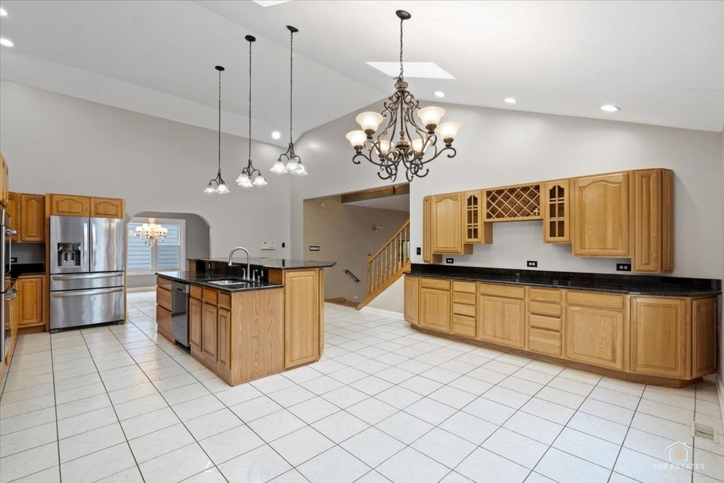 6613 Conrad Avenue, Hodgkins, IL 60525 — photo 5