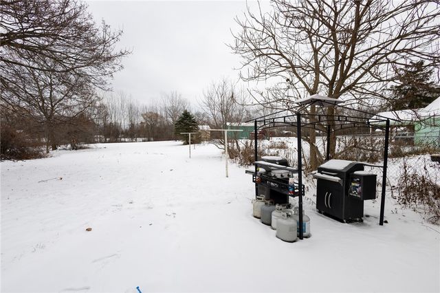 23 Grove Street, Fayette, NY 13165