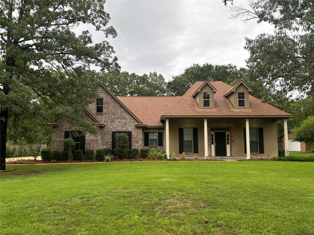 297 Old Palmetto Road, Benton, LA 71006