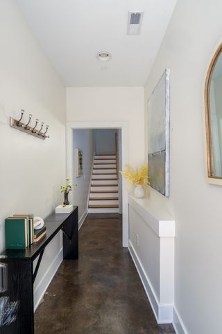 600 Garfield St Apt 16, Nashville, TN 37208