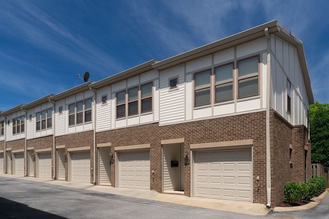 600 Garfield St Apt 16, Nashville, TN 37208
