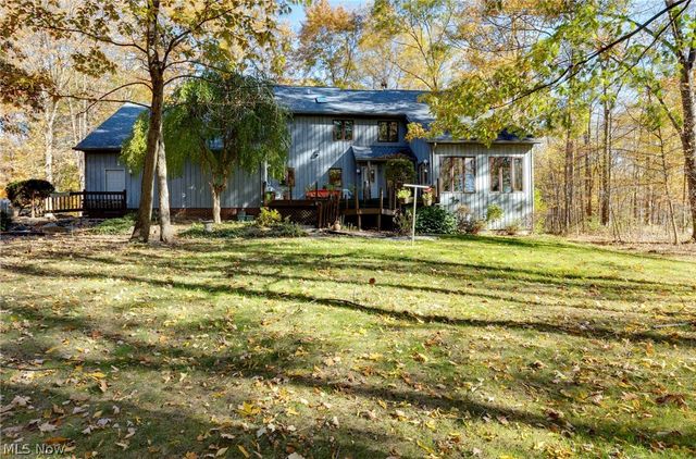 200 Greentree Circle, Aurora, OH 44202