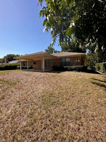 2532 La Paloma Drive, Denton, TX 76209