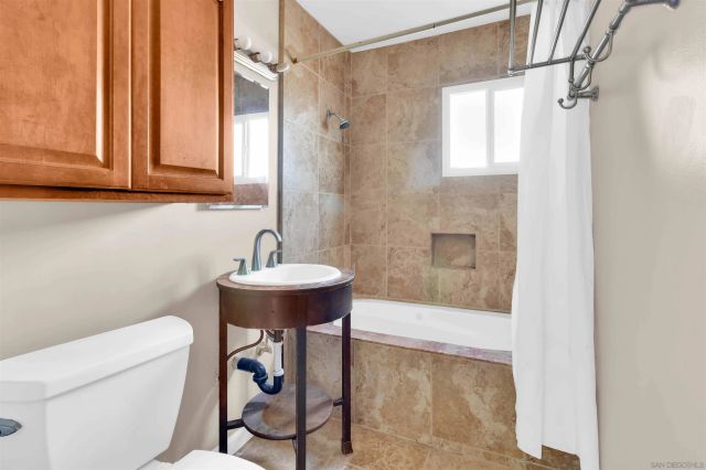 1527 Galveston st, San Diego, CA 92110