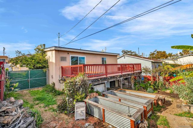 1527 Galveston st, San Diego, CA 92110