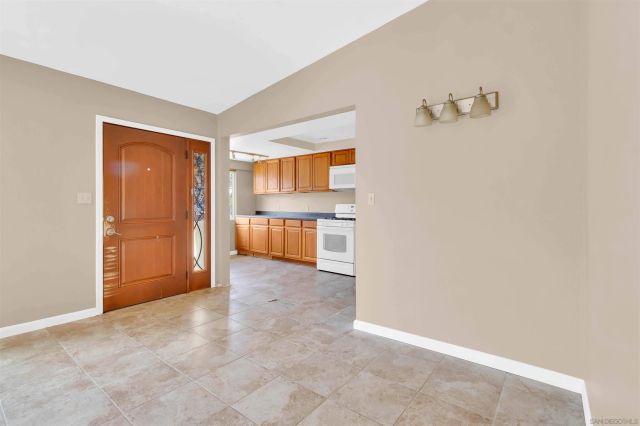 1527 Galveston st, San Diego, CA 92110