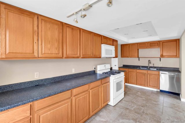 1527 Galveston st, San Diego, CA 92110