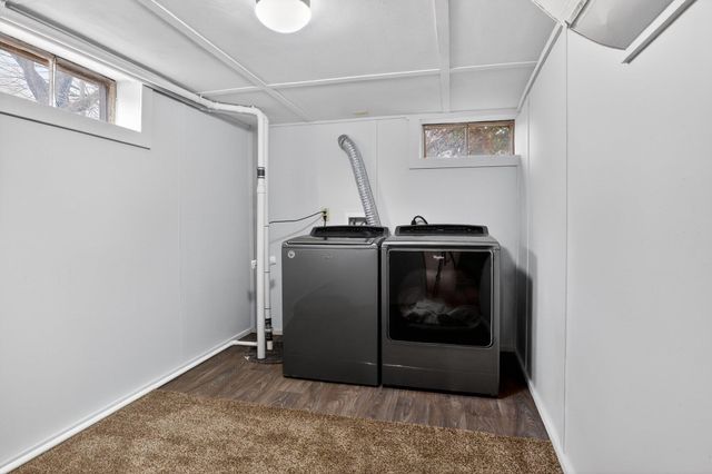 70070 Kenmore Drive, Edwardsburg, MI 49112