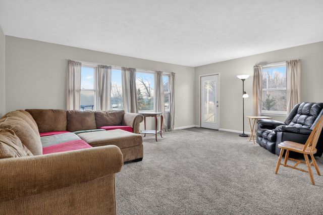 70070 Kenmore Drive, Edwardsburg, MI 49112