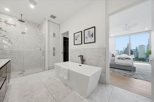 1711 Allen Parkway 2705, Houston, TX 77019