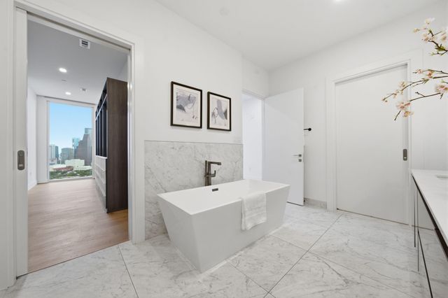 1711 Allen Parkway 2705, Houston, TX 77019